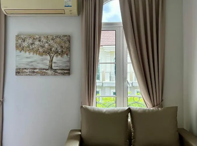 Entire 3br Townhome In Sukhumvit, Shared Pool, Near Bts&mrt Asok * バンコク都