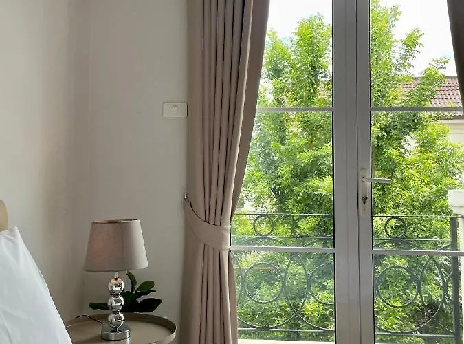 Entire 3br Townhome In Sukhumvit, Shared Pool, Near Bts&mrt Asok * バンコク都