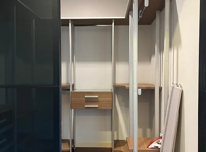 Entire 3br Townhome In Sukhumvit, Shared Pool, Near Bts&mrt Asok 別荘 *