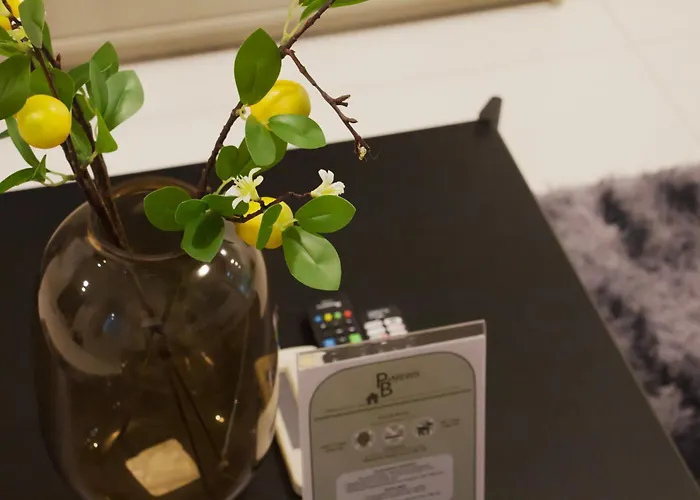 Entire 3br Townhome In Sukhumvit, Shared Pool, Near Bts&mrt Asok 別荘 *