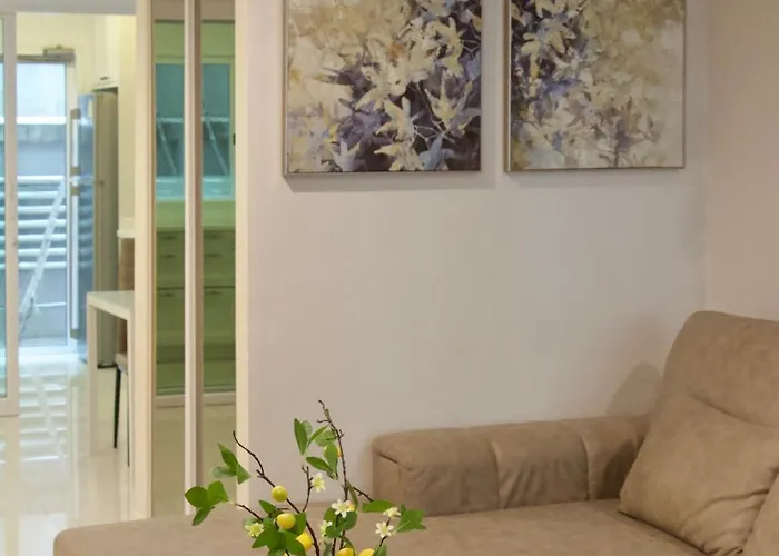 Entire 3br Townhome In Sukhumvit, Shared Pool, Near Bts&mrt Asok バンコク都