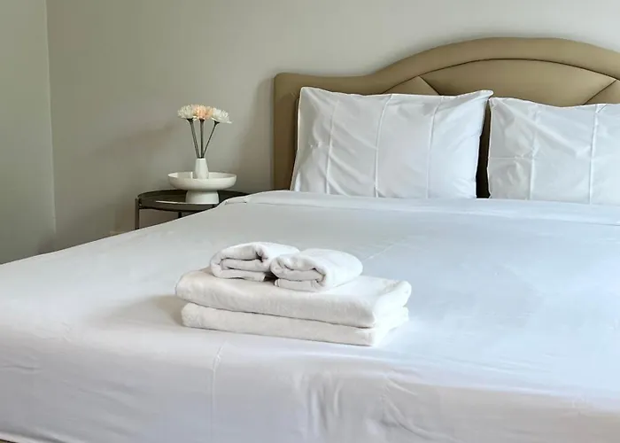 別荘 Entire 3br Townhome In Sukhumvit, Shared Pool, Near Bts&mrt Asok