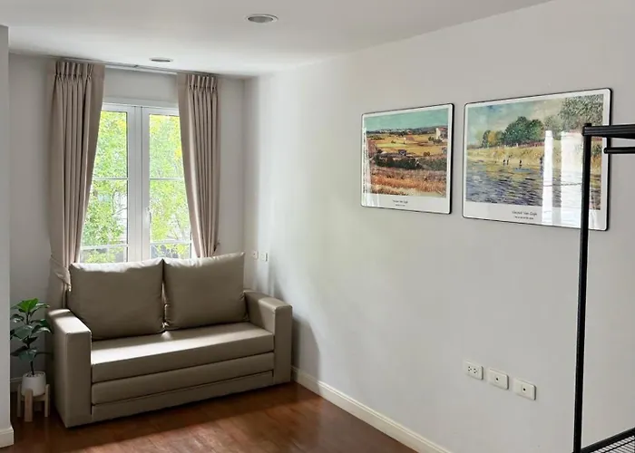 Entire 3br Townhome In Sukhumvit, Shared Pool, Near Bts&mrt Asok * バンコク都